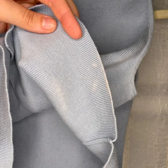 Brandy Melville Sweater Vest Women One Size Blue Cropped Button Front MH272S - Picture 6 of 6